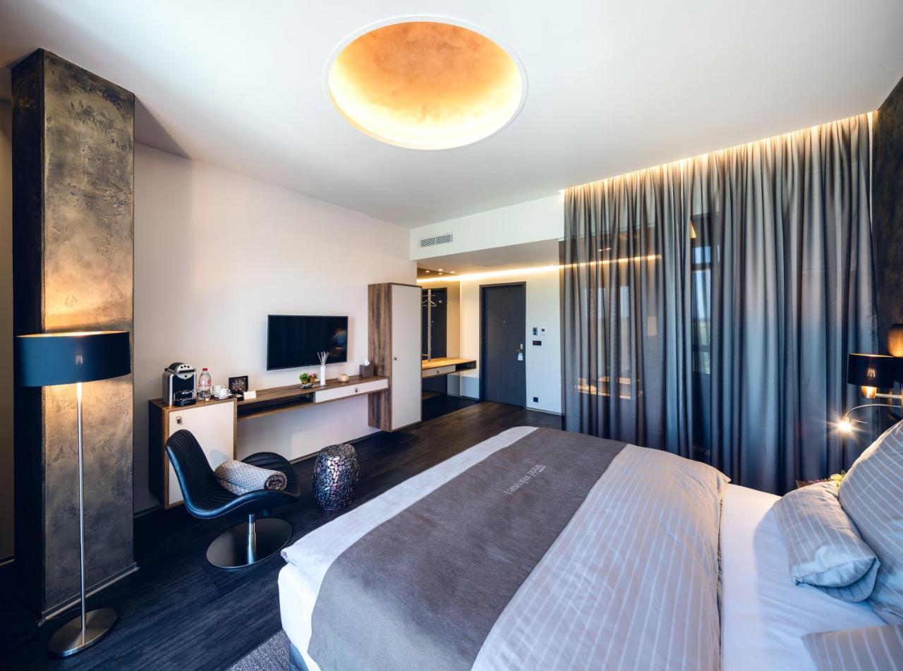 Nutrend World Hotel Olomouc Luaran gambar
